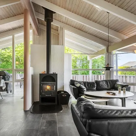 Gorgeous In Juelsminde With Sauna Vakantiehuis