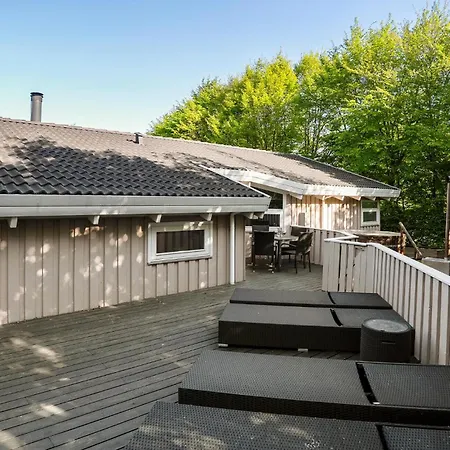 Gorgeous In Juelsminde With Sauna Vakantiehuis *