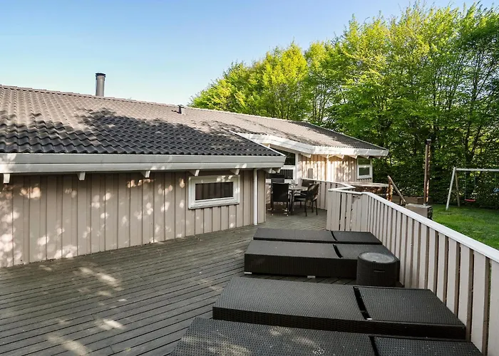 Gorgeous In Juelsminde With Sauna Vakantiehuis *